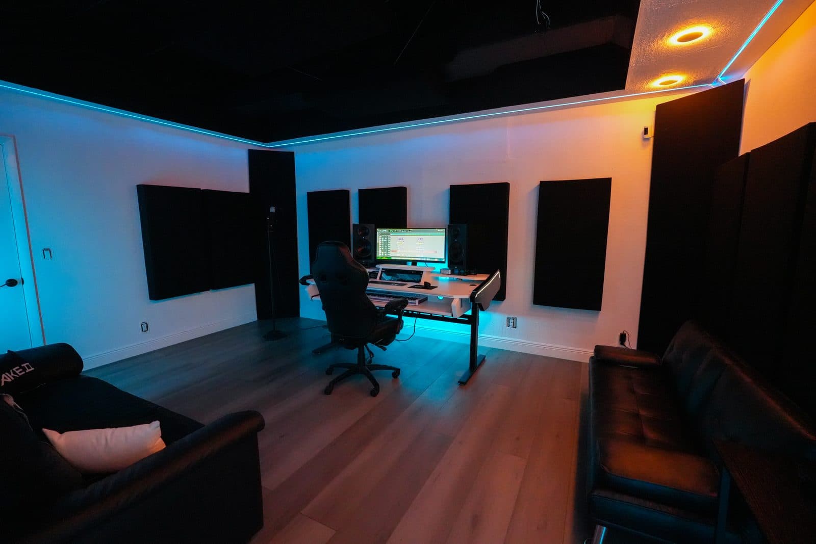 TakeTwo Media recording studio in Hollywood, FL with pro gear